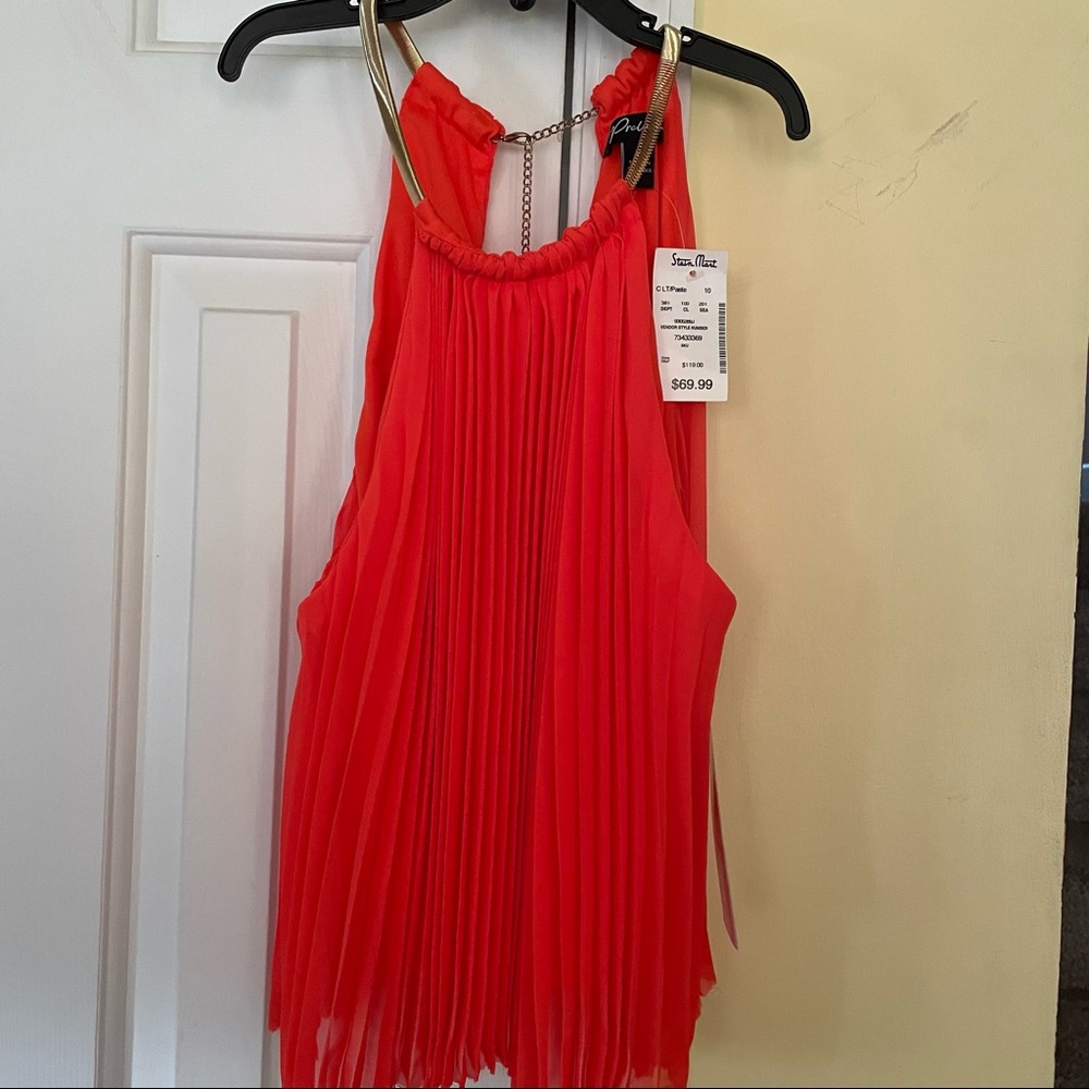 Prelude Pleated Double Layer Swing Top, size 10. Color Orange‎